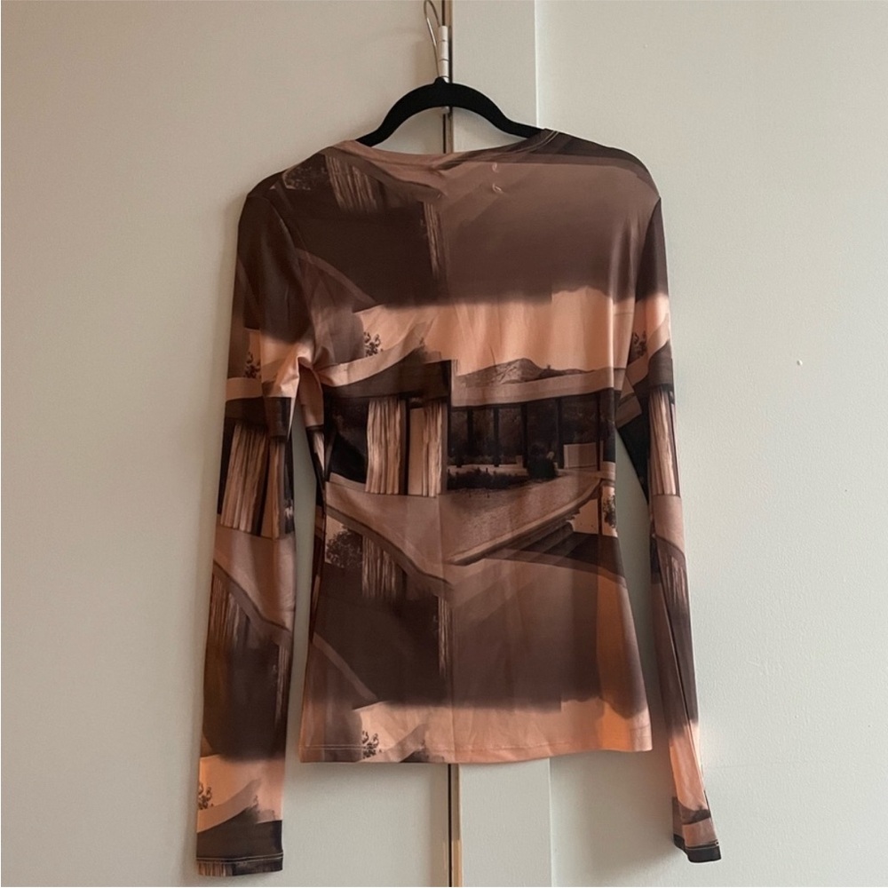 House of Sunny Brown and Orange Fitted Graphic Blouse